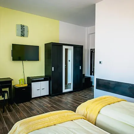 Colors Ξενοδοχείο με διαμερίσματα 3*