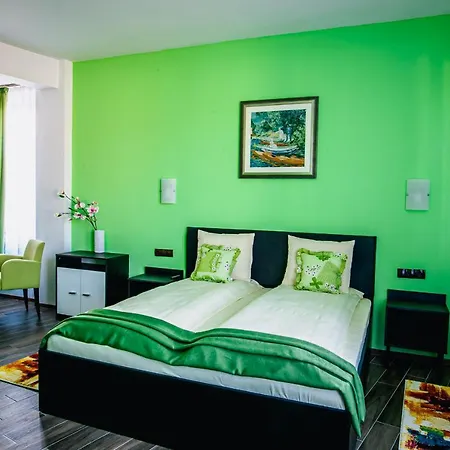 Colors 3*