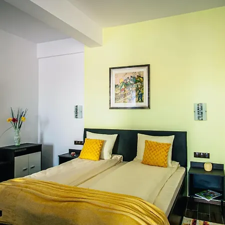 Colors Ξενοδοχείο με διαμερίσματα 3*