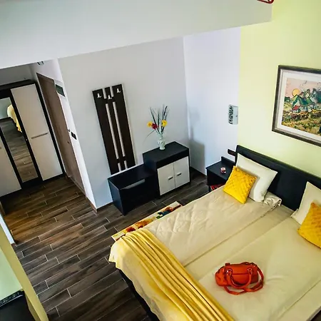 Colors Aparthotel