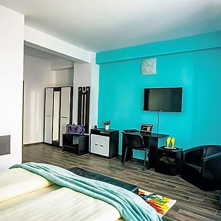 Colors Aparthotel 3*